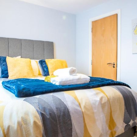 Newly Furnished Appartment Near Train Station Wolverhampton Zewnętrze zdjęcie