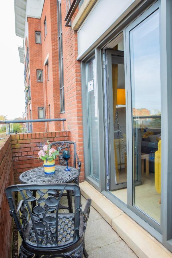 Newly Furnished Appartment Near Train Station Wolverhampton Zewnętrze zdjęcie