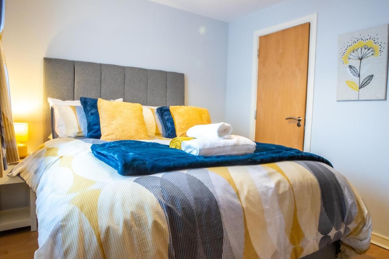 Newly Furnished Appartment Near Train Station Wolverhampton Zewnętrze zdjęcie