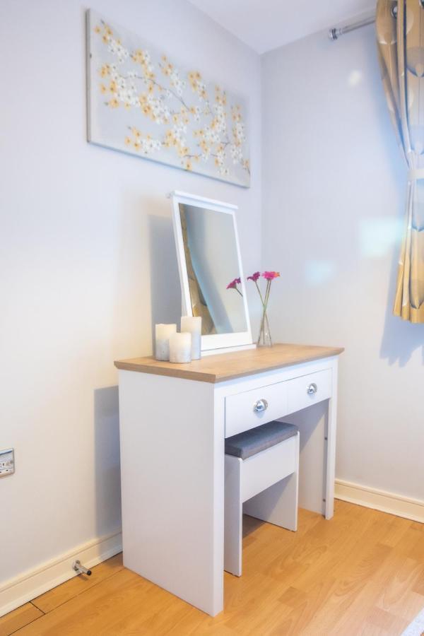 Newly Furnished Appartment Near Train Station Wolverhampton Zewnętrze zdjęcie