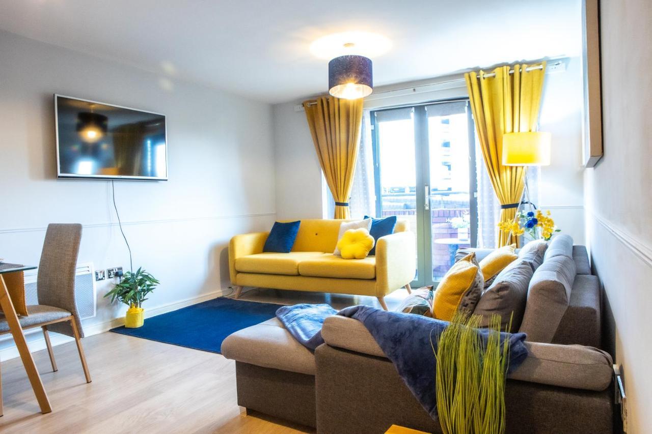 Newly Furnished Appartment Near Train Station Wolverhampton Zewnętrze zdjęcie
